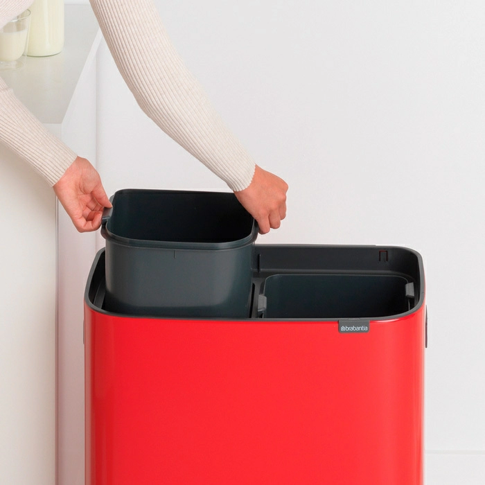 Мусорный бак Touch Bin Bo Brabantia, (2 х 30 л), Пламенно-красный от магазина Бери-Неси.ру