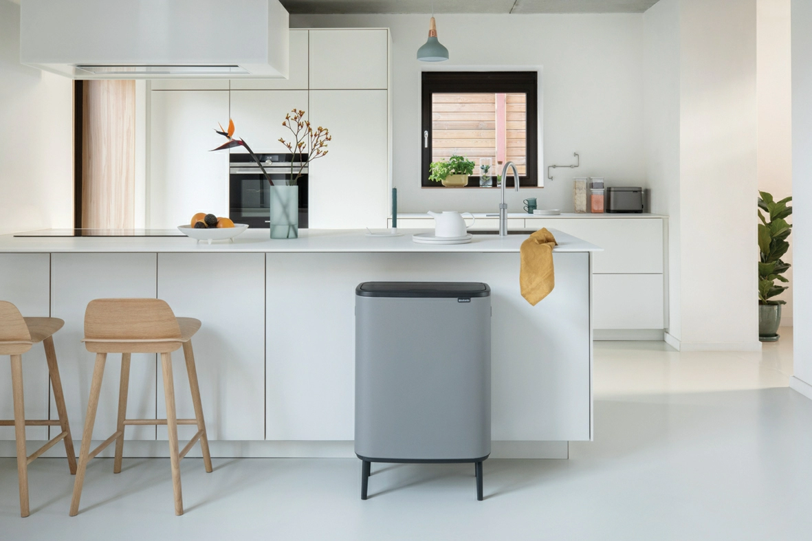 Мусорный бак Touch Bin Bo Hi Brabantia, (60 л), Минерально-серый от магазина Бери-Неси.ру