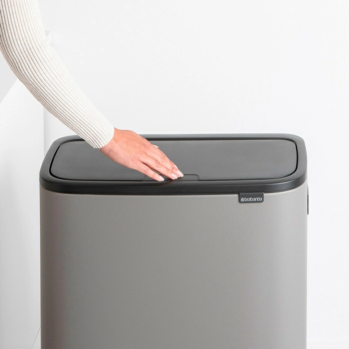 Мусорный бак Touch Bin Bo Hi Brabantia, (2 х 30 л), Минерально-серый от магазина Бери-Неси.ру